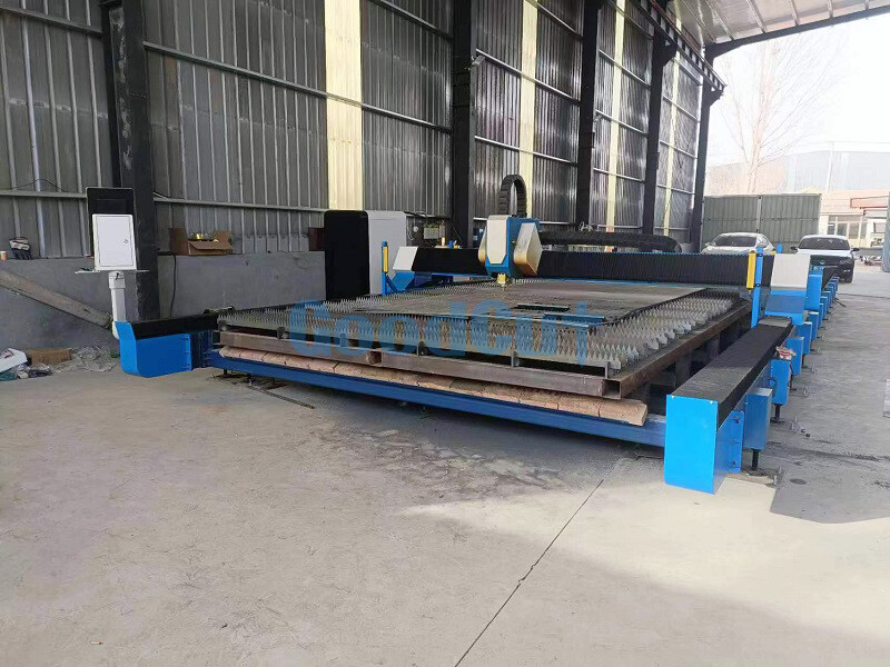 GC3012F Machine de découpe laser à fibre pour rail de sol de grande taille