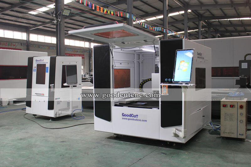 GC3030FC GC4040FC GC6090FC GC1390FC Machine de découpe au laser à fibre de petite taille pour le métal avec capot de protection