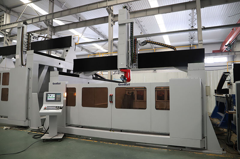 GC1325-5 Axis CNC Router (2) GC1325-5 Axis CNC Router (2)