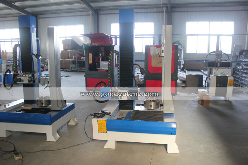 GC-1325-V Machine CNC de gravure verticale pour matériaux cylindriques