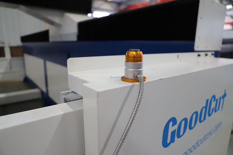 GC1325ATC-4 Routeur CNC de grande taille à cadre solide à 4 axes, avec broche ATC tournante