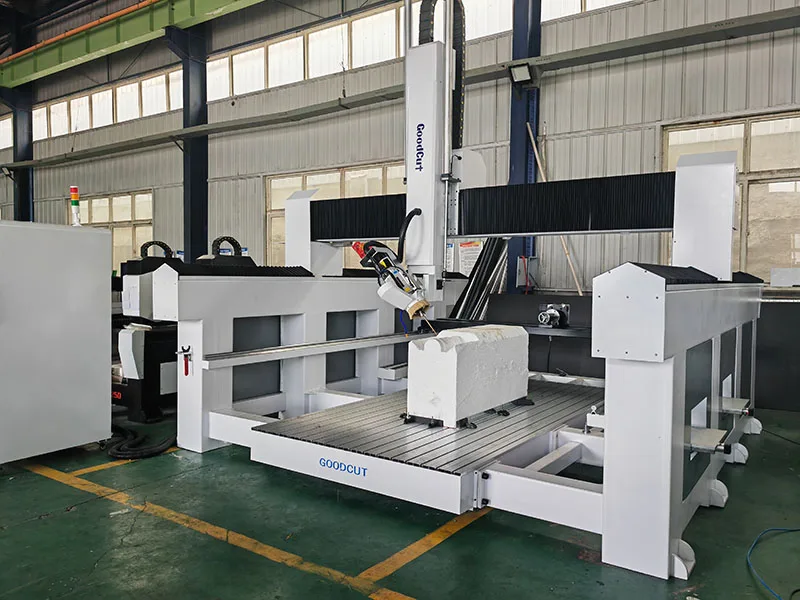 GC1325ATC-4 Routeur CNC 3D à 4 axes avec broche ATC tournante de 9KW pour la gravure du Bois