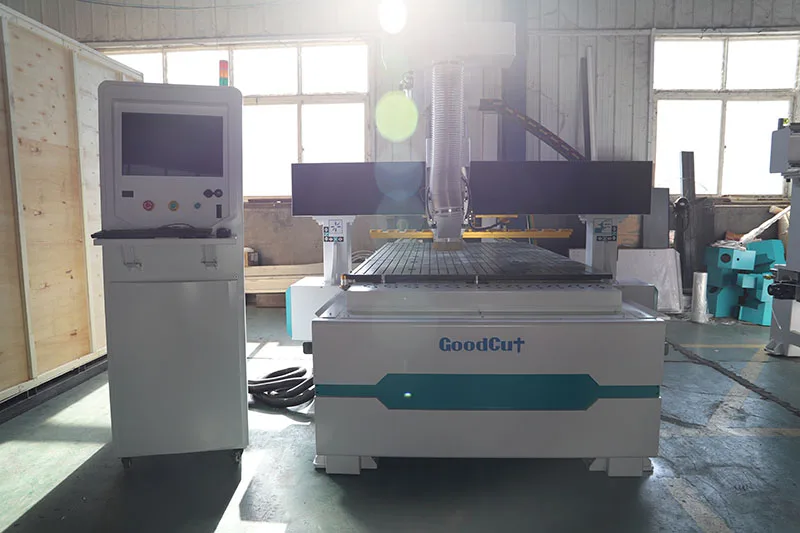GC1325ATC Nouvelle conception de fraiseuse CNC pour bois avec changeur d'outils automatique