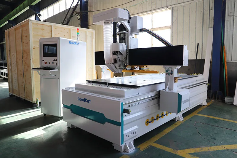 GC1325ATC Nouvelle conception de fraiseuse CNC pour bois avec changeur d'outils automatique