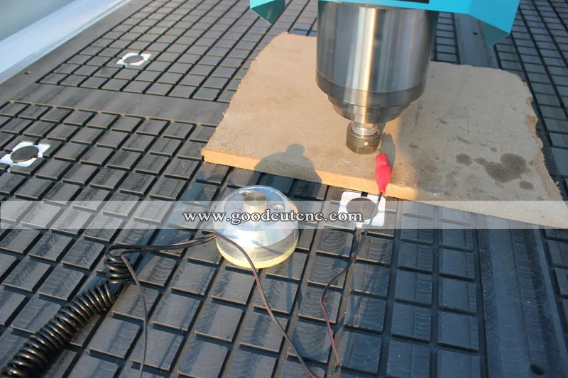 GC1325V 1325 Routeur CNC Pour bois avec table d'adsorption sous vide de grande vitesse