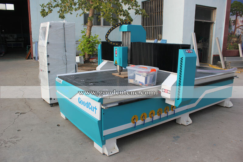 GC1325V 1325 Routeur CNC Pour bois avec table d'adsorption sous vide de grande vitesse