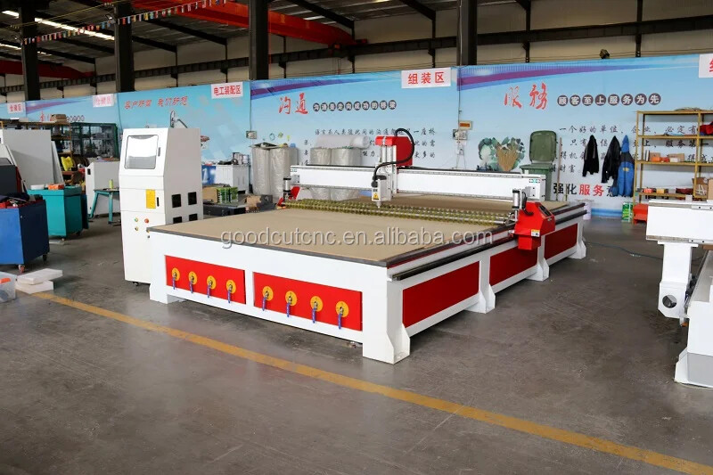 GC2030V Fraiseuse CNC de grande taille 2000*3000*200mm Machine Router CNC avec rouleau pinceur pour bois MDF acrylique