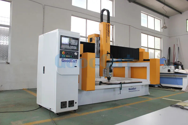 GC1325F Fraiseuse CNC de 3 axes 4 axes 5 axes pour gravure ou sculpture de mousse moule EPS et gravure du Bois