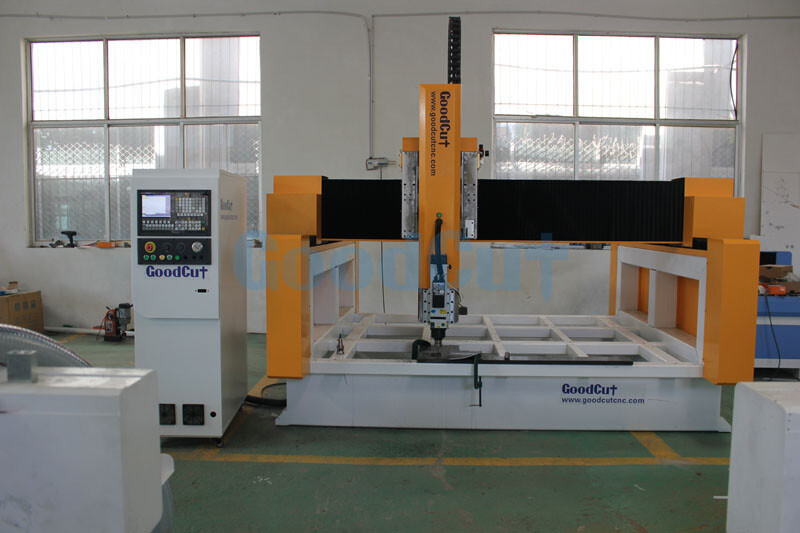 GC1325F Fraiseuse CNC de 3 axes 4 axes 5 axes pour gravure ou sculpture de mousse moule EPS et gravure du Bois