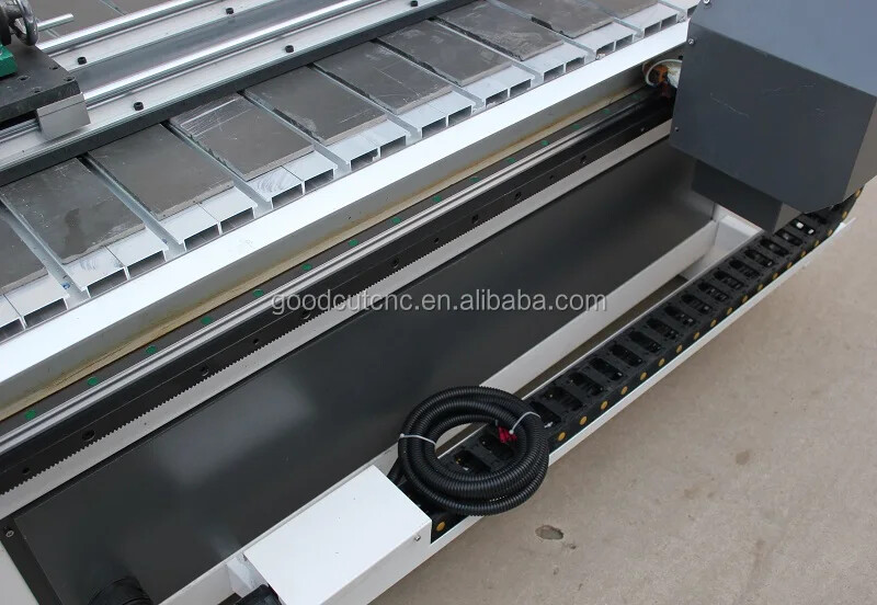 GC1212TR GoodCut Fraiseuse CNC de 1200*1200*200mm  à 4 axes avec dispositif rotatif pour acrylique MDF PVC et Bois