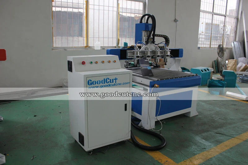 GC6090-4R Fraiseuse CNC de pétite taille 6090 de 4 axes , avec 4 broches et 4 axes rotatifs pour la fabrication et la gravure des jambes de fourniture en bois
