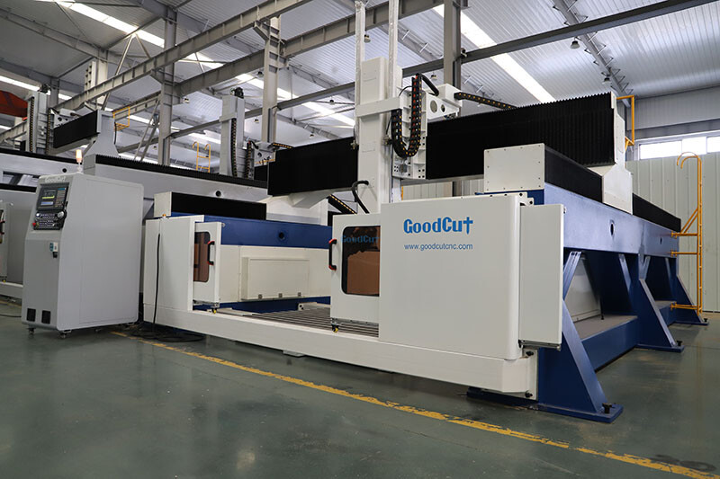 GC1325ATC-4 Axes Cadre Renforcé Grande Taille CNC Routeur avec Broche ATC Rotative