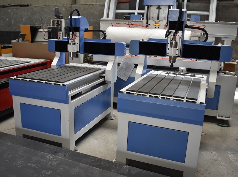 GC6090 GC6040 Fraiseuse CNC de petite taille 600*900mm pour la gravure et coupe du bois 