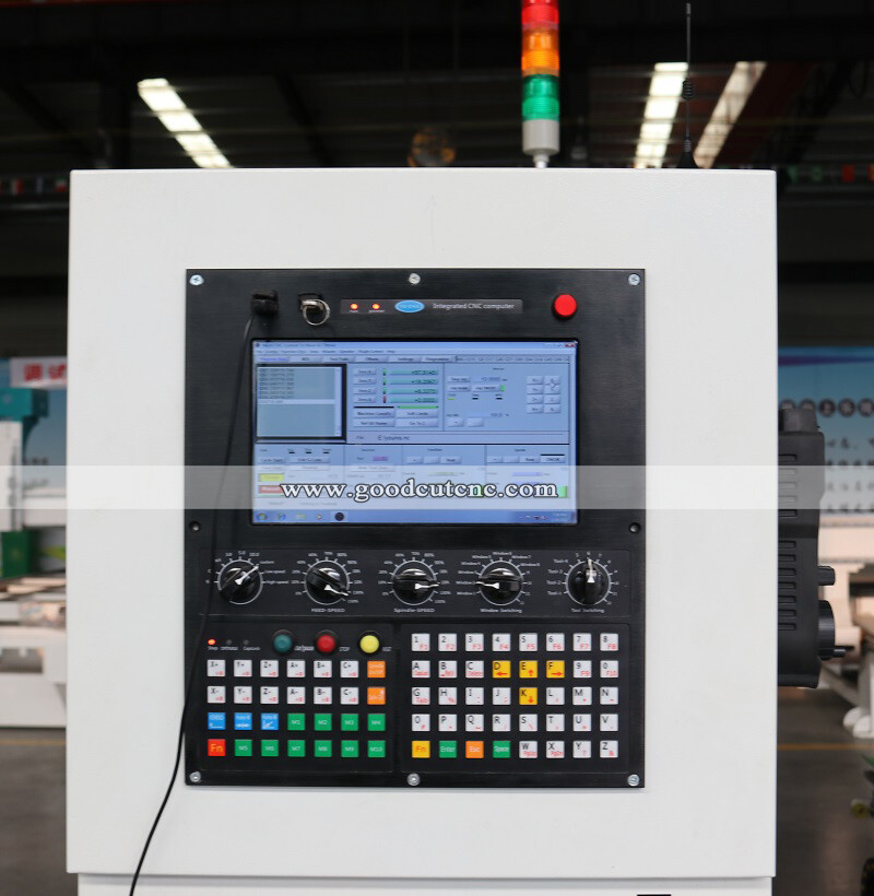 GC1325-P4 Routeur CNC en bois à broche multi-pneumatique pour la fabrication de meubles