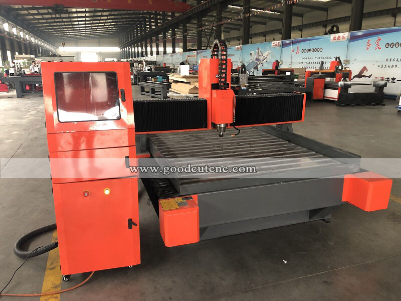 GC1540W Machine de Routeur CNC de commande numérique par ordinateur pour la Gravure et la coupe des métaux doux tel que l'Aluminium