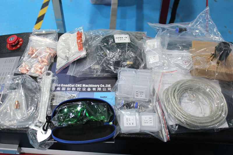 GC-WCC Machine de nettoyage de découpe de soudage laser 3 en 1 avec dévidoir