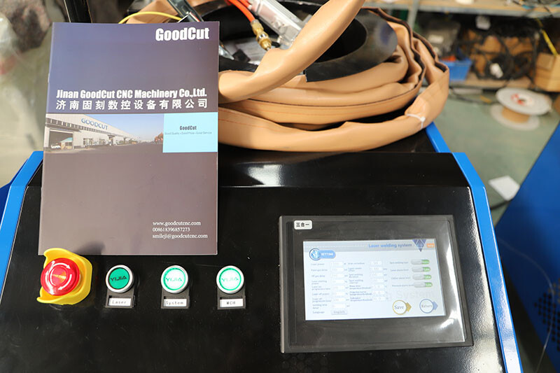 GC-WCC Nouvelle Conception Machine de nettoyage de découpe laser 4 en 1 avec alimentateur de fil