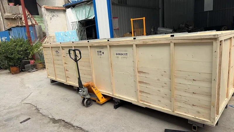 GC1325L Machine de découpe et de gravure laser CO2