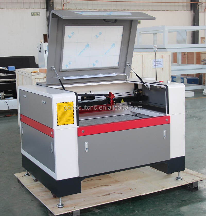  GC6090L Machine pour couper et graver le bois de tissu le plastique acrylique MDF au laser CO2 