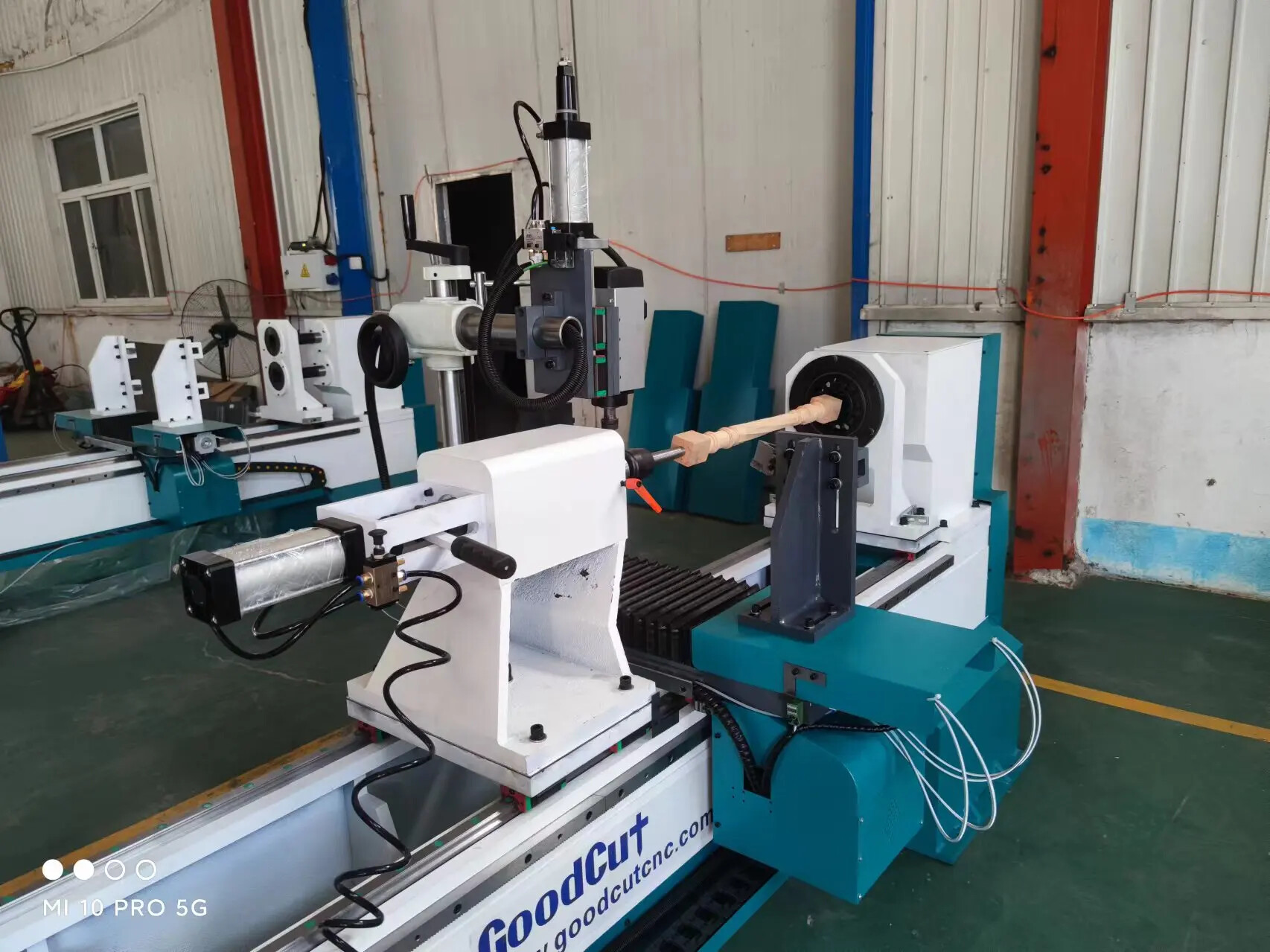 GC1530WL-S Tour à bois de haute qualité avec broche de gravure pour le travail du bois