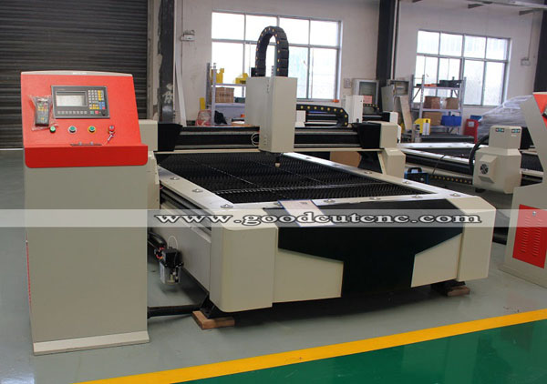 Machine de découpe plasma CNC GC1530P de Jinan GoodCut CNC