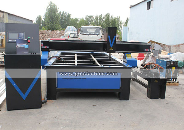 GC1325P-R Machine de Plasma CNC avec disppositif rotatif pour la découpe du tuyau en métal plat rond ou en forme rectangulaire