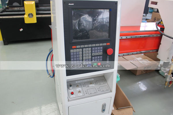 GC-PG GoodCut Coupeur de plasma CNC à faisceau portique de 4 x 8 mètres pour la découpe des matériaux métalliques plats de tuyaux ronds et carrés