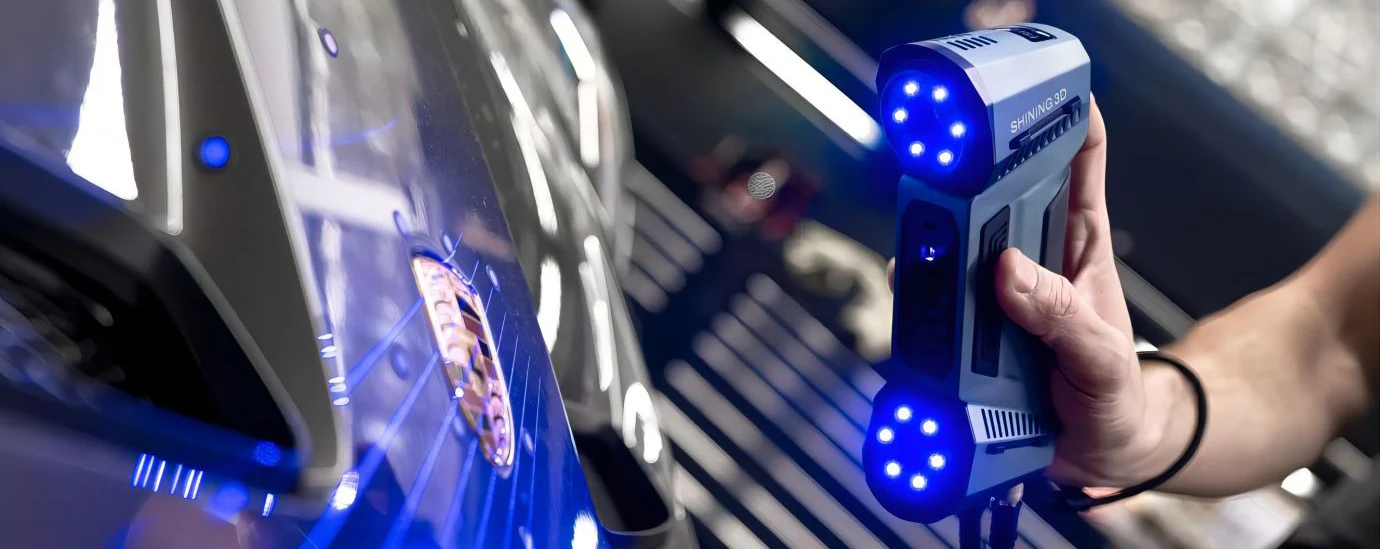  Scanner 3D portatif FreeScan Combo de haute qualité et précision de numérisation pour multiples objets