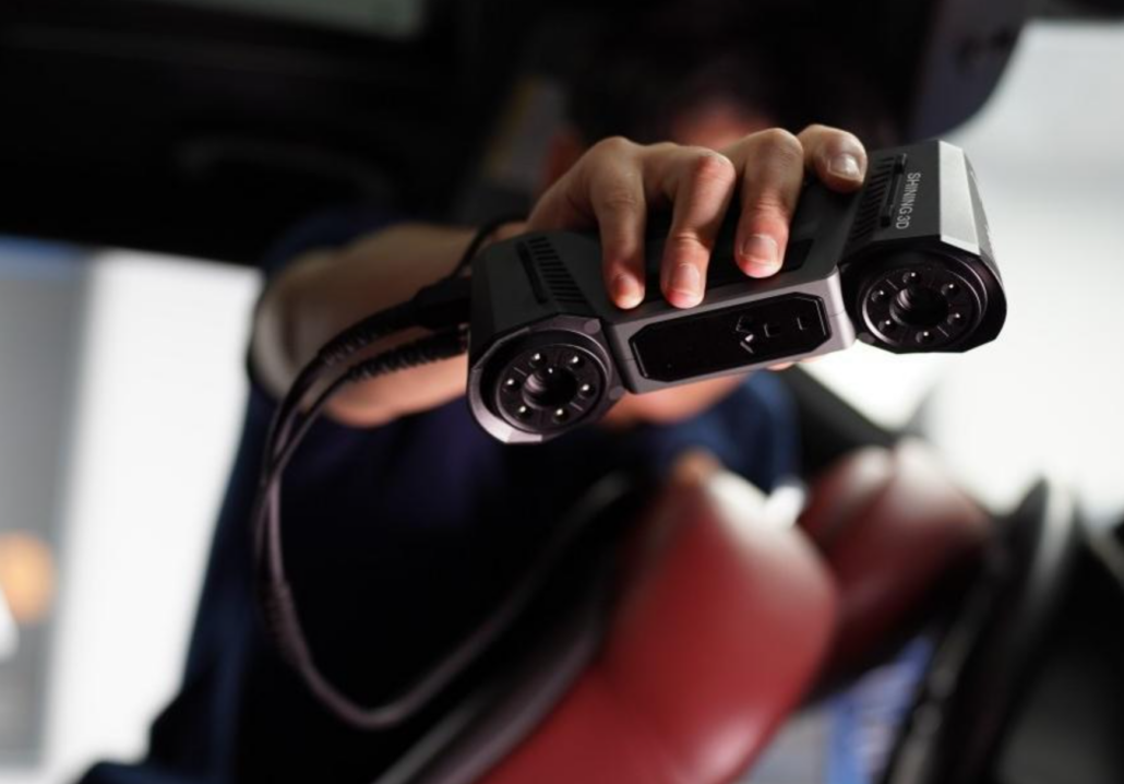 FreeScan Combo+ Source de lumière hybride et scanner 3D portable multifonctionnel