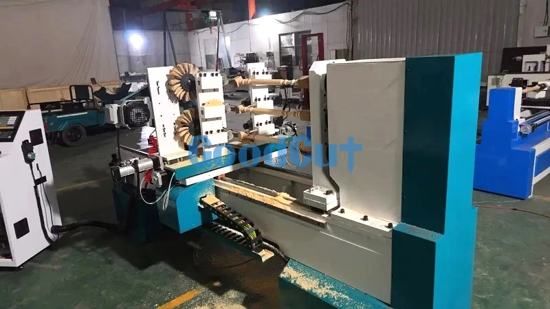 GC1530WL-TS Tour à bois de 3 axes et deux lames avec broche de tour à vis