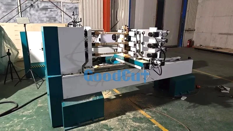 GC1530WL-TS Tour à bois de 3 axes et deux lames avec broche de tour à vis