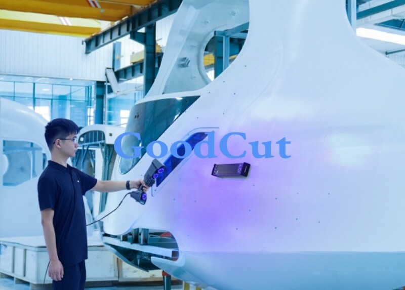 Découvrez la première numérisation 3D laser sans marqueur avec le FreeScan Trio, conçu pour une polyvalence optimale pour tous vos projets. 