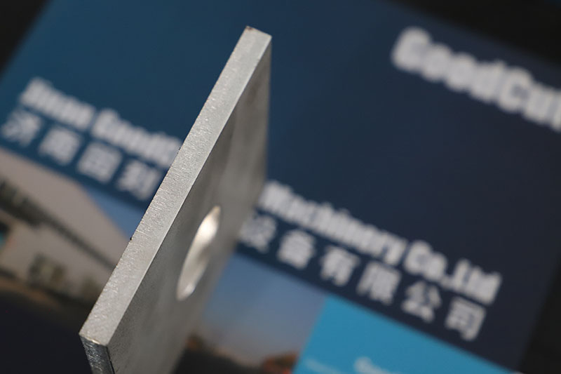 GC6520F Machine de découpe laser à fibre de grande taille 6500*2000mm pour la découpe des métaux plats