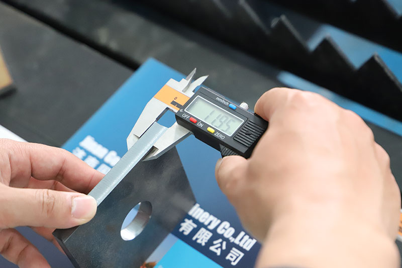 GC6520F Machine de découpe laser à fibre de grande taille 6500*2000mm pour la découpe des métaux plats