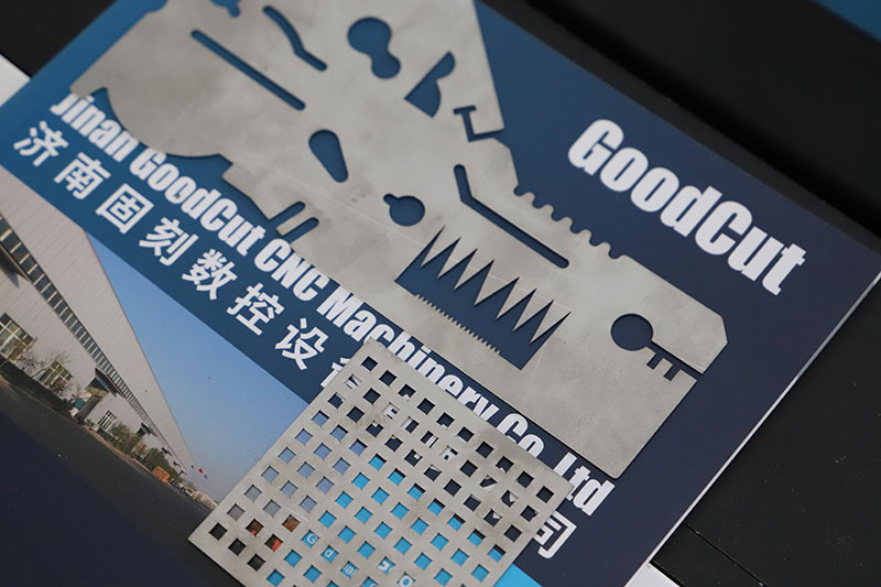 GC6520F Machine de découpe laser à fibre de grande taille 6500*2000mm pour la découpe des métaux plats