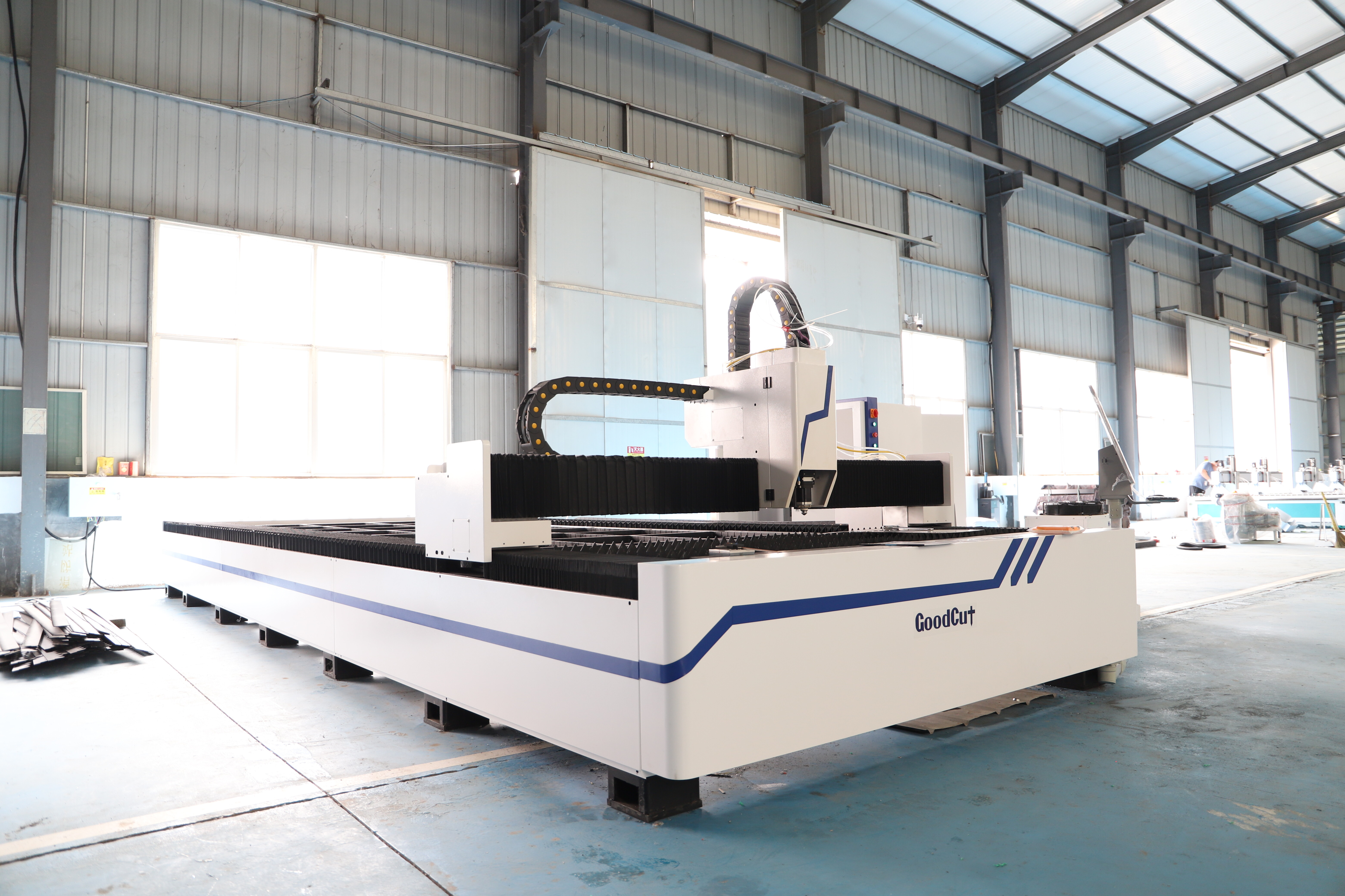 GC6520F 3KW 6KW 12KW Machine de découpe laser à fibre pour le métal