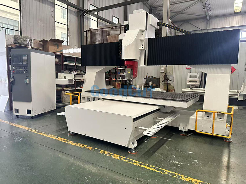 Nouveau Design GC1325-5 Machine de Routeur ATC de commande numérique par ordinateur avec 5 axes pour le moule , la Sculpture en mousse de pierre et en Bois