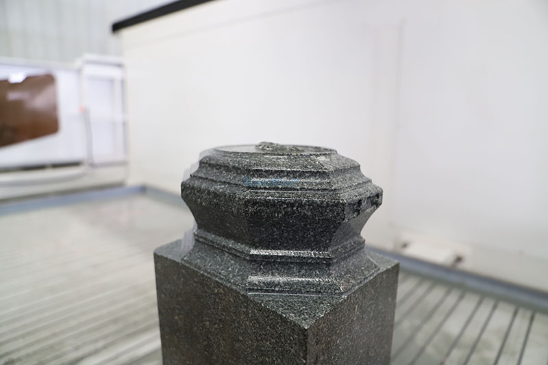 Routeur CNC 5 axes ATC de haute gamme pour travaux de gravure sur bois, pierre, moules et aluminium