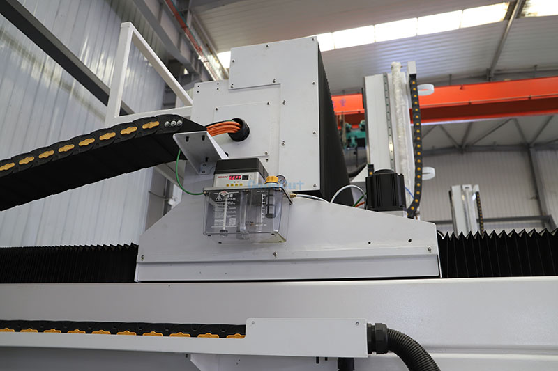 GC2040 - Machine de fraisage CNC à 5 axes pour le bois, la mousse, l'EPS, la pierre et l'aluminium