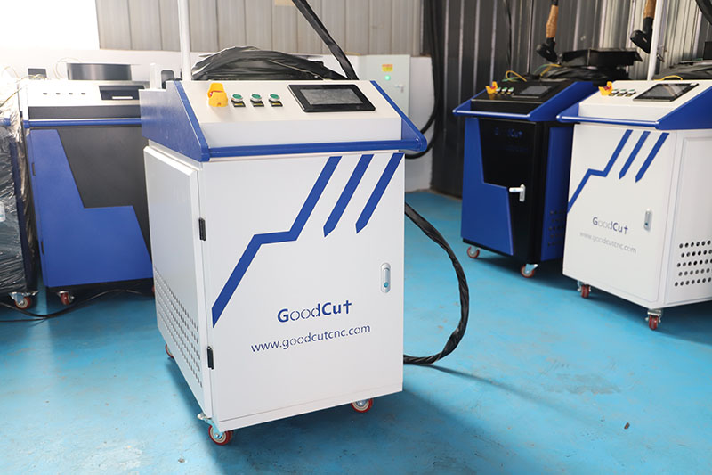 GC-WCC 4 in 1 New Design Laser Welding Cutting Cleaning Machine (machine à souder et à découper au laser)