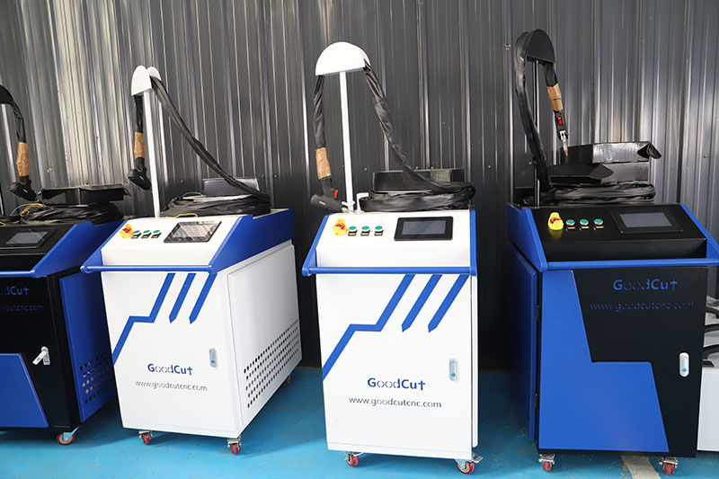 laser welding machine (21) laser welding machine (21)