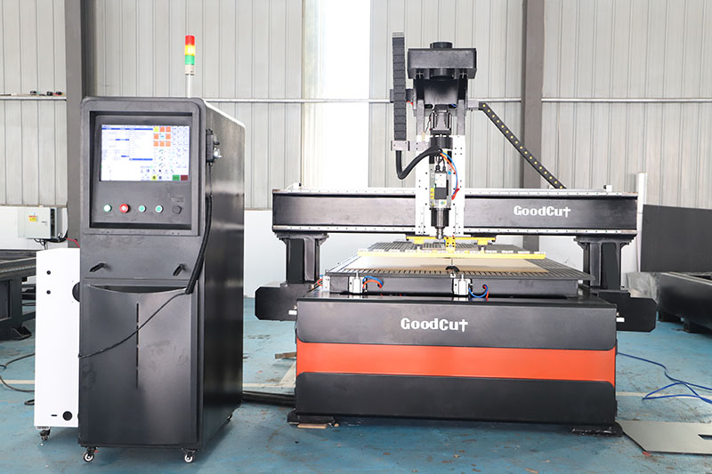  GC1545-ATC Routeur CNC personnalisé de grande taille 1500x4500mm avec fonction de changement d'outils automatique