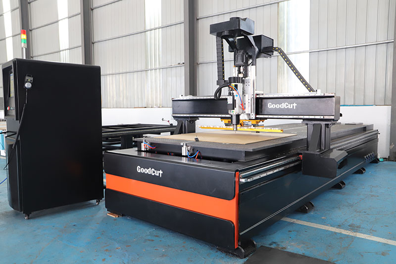  GC1545-ATC Routeur CNC personnalisé de grande taille 1500x4500mm avec fonction de changement d'outils automatique