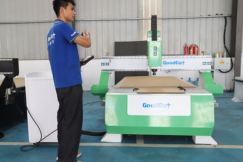 GC1325 wood router (15)