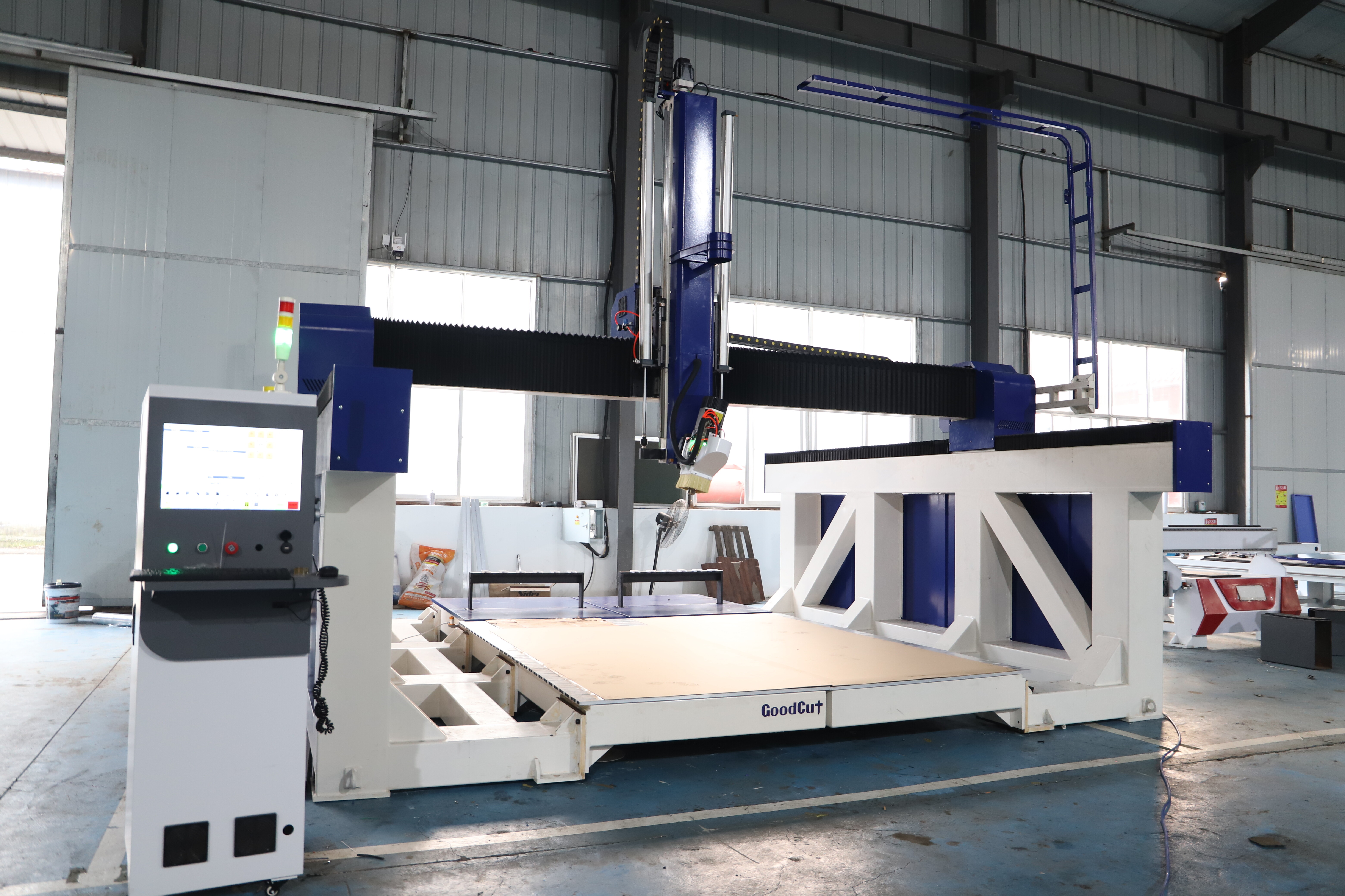 GC2530ATC 4 Axes 5 Axes Bois Mousse