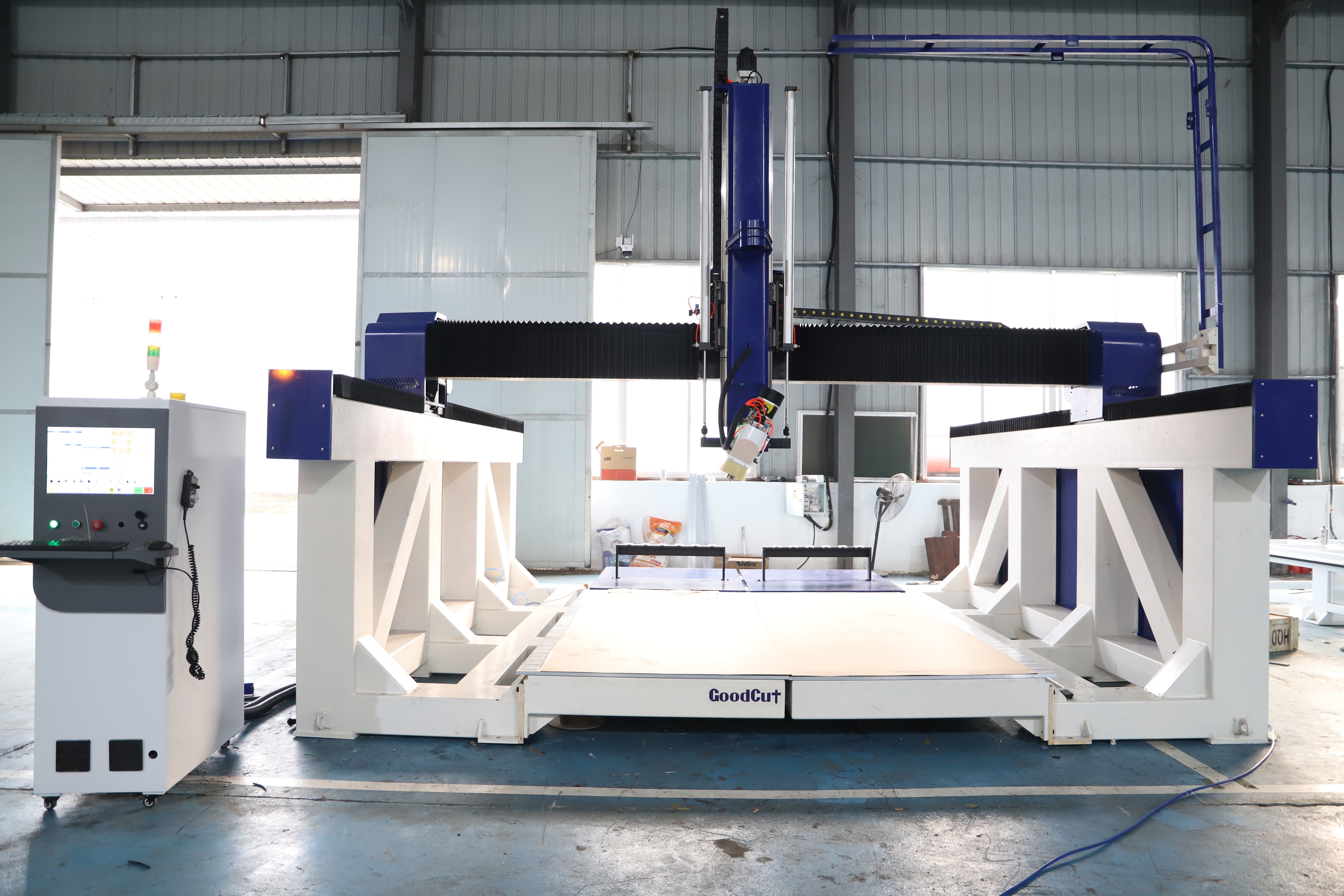 GC2530ATC 4 Axes 5 Axes Bois Mousse