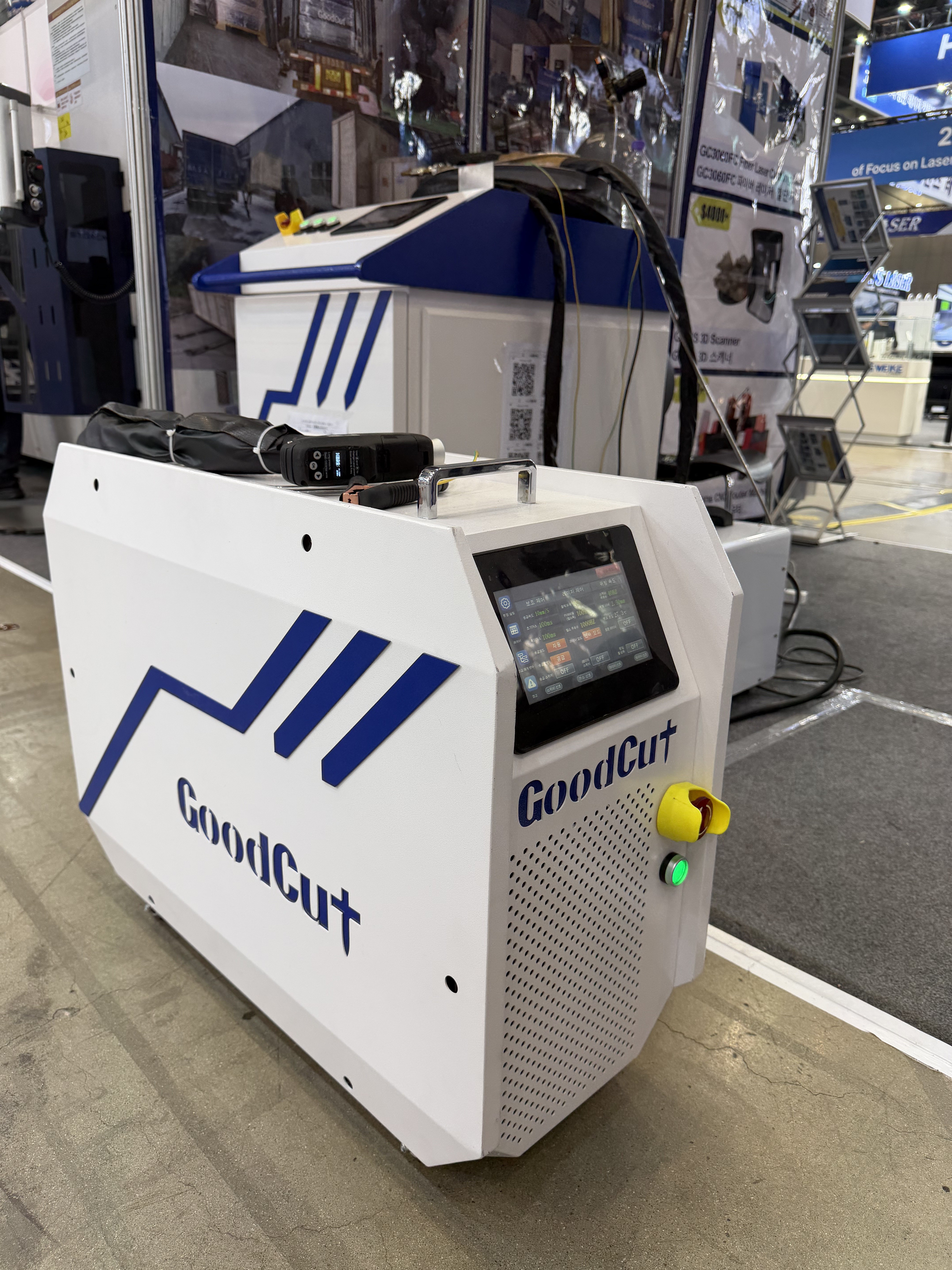 GC-WCCA Soudeuse laser à refroidissement par air Machine laser 5 en 1 de soudage, découpe et nettoyage