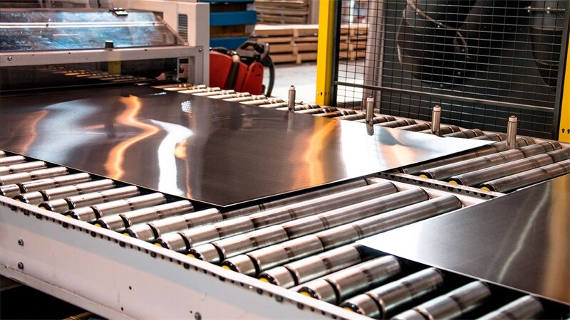 At present, we have five finishing rolling production lines and two hot rolling production lines .