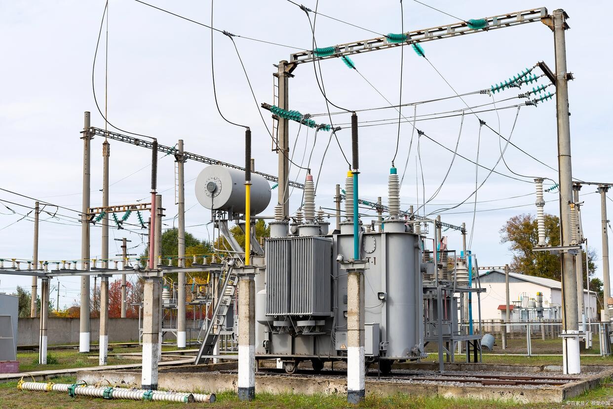 The characteristics of dry type power transformer