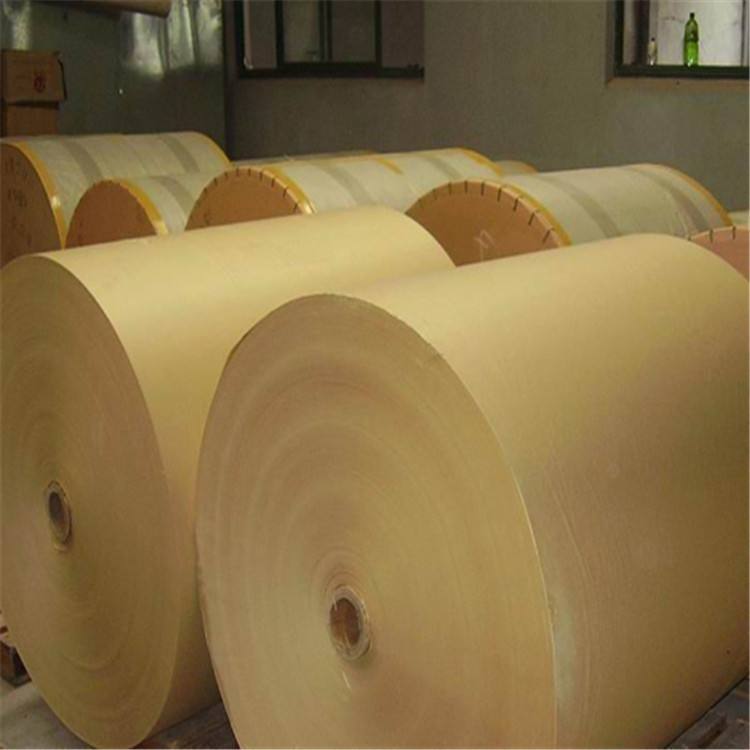 Manufacturers sell kraft paper 45g single-light kraft paper yellow kraft paper for clothing boards